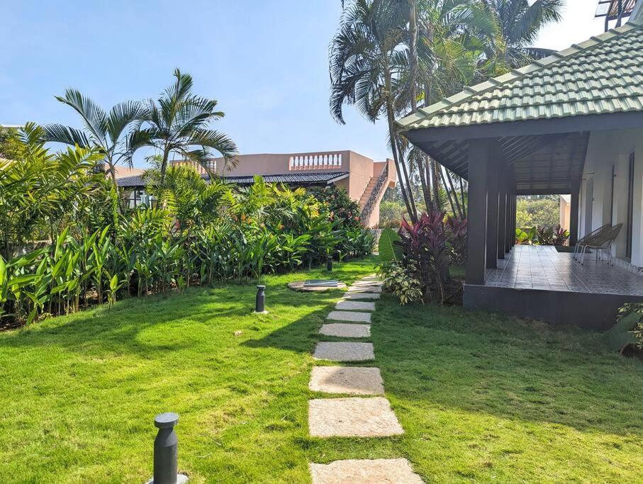 Cove Luxury Beach Villa Mahabalipuram Eksteriør bilde