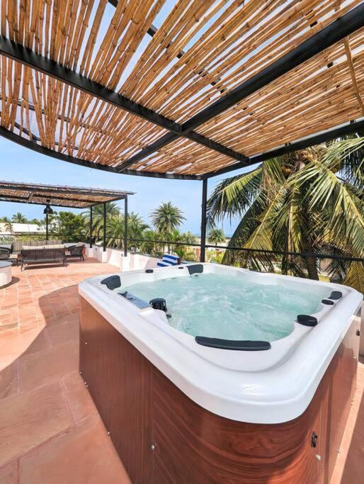 Cove Luxury Beach Villa Mahabalipuram Eksteriør bilde