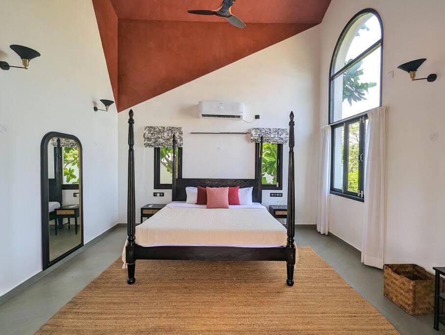 Cove Luxury Beach Villa Mahabalipuram Eksteriør bilde